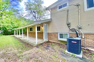 332 Gentry St, Park Forest, IL 60466 - Photo 25