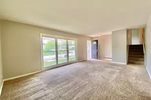 332 Gentry St, Park Forest, IL 60466 - Photo 5