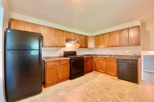 332 Gentry St, Park Forest, IL 60466 - Photo 15