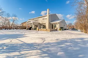 1330 S Ridge Ave, Arlington Heights, IL 60005 - Photo 23