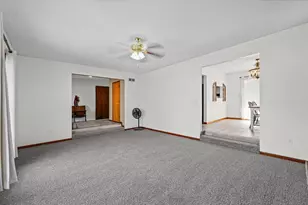 312 Prospect Ave, Paxton, IL 60957 - Photo 7