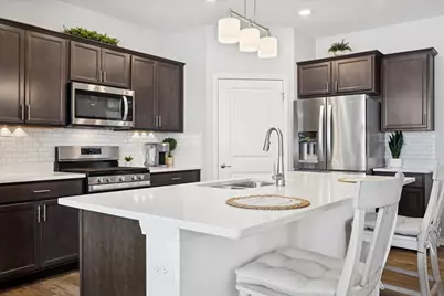 1639 Rochester Road, Pingree Grove, IL 60140 - Photo 5