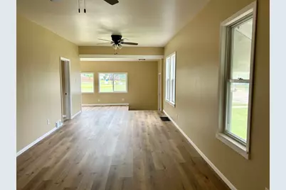 105 W 2nd Street, Spring Valley, IL 61362 - Photo 3