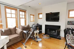929 W Wolfram St, Chicago, IL 60657 - Photo 5
