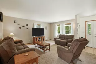 510 Dunbar St, Beecher, IL 60401 - Photo 3