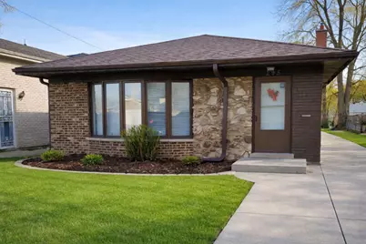 295 Saginaw Avenue, Calumet City, IL 60409 - Photo 1