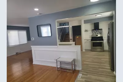 295 Saginaw Avenue, Calumet City, IL 60409 - Photo 5