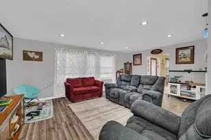 13 Charlton Dr, Kankakee, IL 60901 - Photo 7