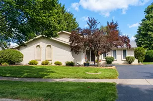 617 Melrose Ln, Beecher, IL 60401 - Photo 1