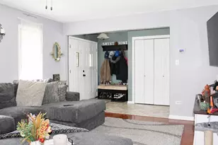 617 Melrose Ln, Beecher, IL 60401 - Photo 3