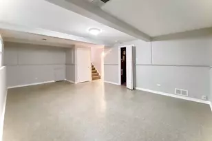 112 E 160th Pl, South Holland, IL 60473 - Photo 13