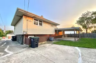 112 E 160th Pl, South Holland, IL 60473 - Photo 21