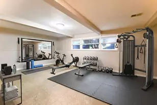 112 E 160th Pl, South Holland, IL 60473 - Photo 5