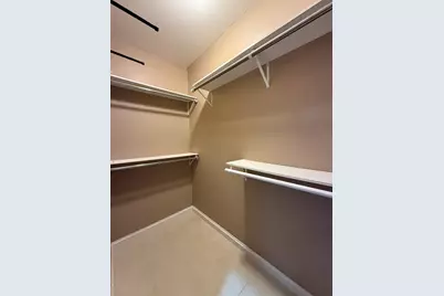 3252 W Crystal Street #2, Chicago, IL 60651 - Photo 11