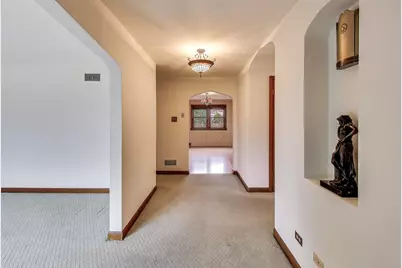 1115 N Ridgeland Avenue, Oak Park, IL 60302 - Photo 3