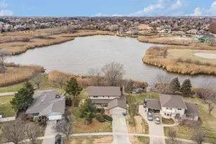 14576 Creekview Dr, Orland Park, IL 60467 - Photo 5