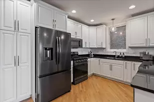 2022 N Wood St, Chicago, IL 60614 - Photo 9