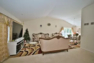 4454 Concord Ln, Skokie, IL 60076 - Photo 11