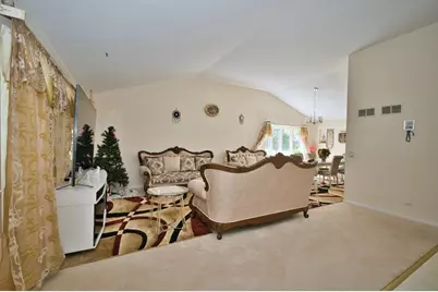 4454 Concord Lane, Skokie, IL 60076 - Photo 13