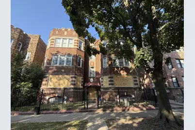 7816 S Phillips Avenue, Chicago, IL 60649 - Photo 1