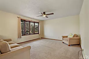 1001 Greglynn St, Machesney Park, IL 61115 - Photo 7