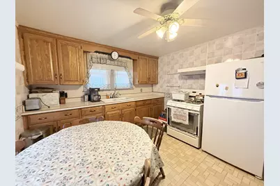 131 W Erie Street, Spring Valley, IL 61362 - Photo 7