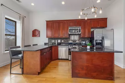 1226 W Huron Street #301, Chicago, IL 60642 - Photo 9