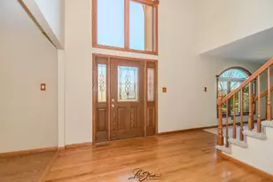 18100 Pheasant Lake Dr, Tinley Park, IL 60487 - Photo 9