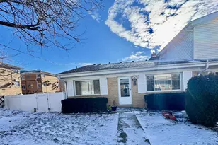9035 N Clifton Ave, Niles, IL 60714 - Photo 1