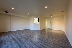 684 Quincy Bridge Ln, Glenview, IL 60025 - Photo 5