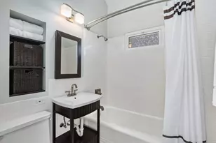 1106 S Euclid Ave, Oak Park, IL 60304 - Photo 25