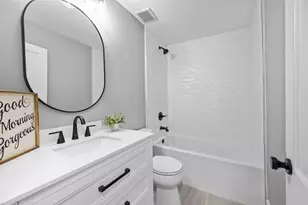 2036 46th St, Rock Island, IL 61201 - Photo 9