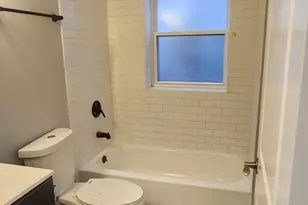 7556 S Kenwood Ave, Chicago, IL 60619 - Photo 17