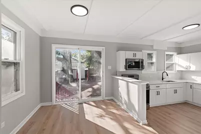 16930 Winchester Avenue, Hazel Crest, IL 60429 - Photo 7