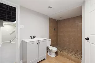 16930 Winchester Ave, Hazel Crest, IL 60429 - Photo 25