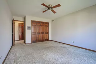 2183 Oak Hill Dr, Lisle, IL 60532 - Photo 21