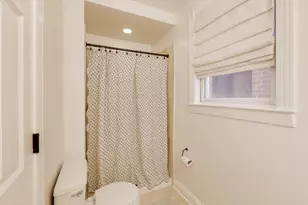 3040 N Sheffield Ave, Chicago, IL 60657 - Photo 17