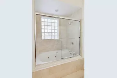 3040 N Sheffield Avenue #2, Chicago, IL 60657 - Photo 13