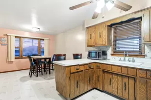 590 Exchange Ave, Calumet City, IL 60409 - Photo 5