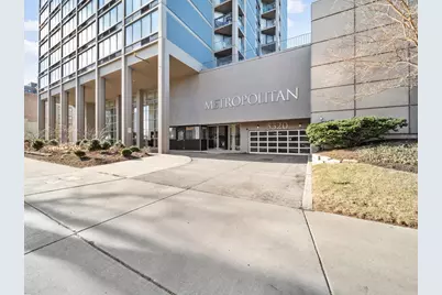 5320 N Sheridan Road #D36, Chicago, IL 60640 - Photo 1