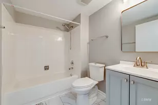 460 Mayflower Ln, Bartlett, IL 60103 - Photo 15