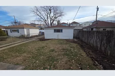 4431 N Marmora Avenue, Chicago, IL 60630 - Photo 3