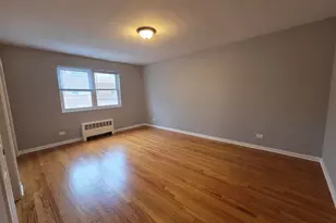 2611 W Fitch Ave, Chicago, IL 60645 - Photo 11