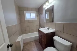 2611 W Fitch Ave, Chicago, IL 60645 - Photo 15