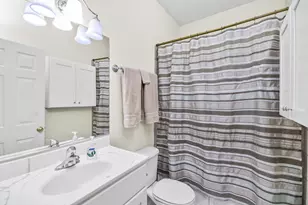 6703 N Bosworth Ave, Chicago, IL 60626 - Photo 11