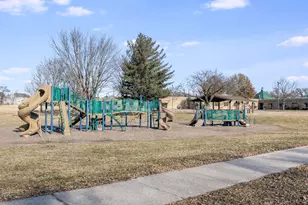 828 Mulford Ln, Joliet, IL 60431 - Photo 25