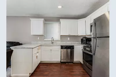 828 Mulford Lane, Joliet, IL 60431 - Photo 13