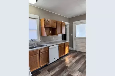 104 W Lincoln Street, Flanagan, IL 61740 - Photo 5