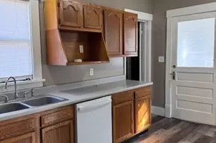 104 W Lincoln St, Flanagan, IL 61740 - Photo 5