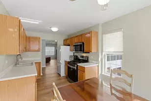 9334 Waterfall Glen Blvd, Darien, IL 60561 - Photo 13